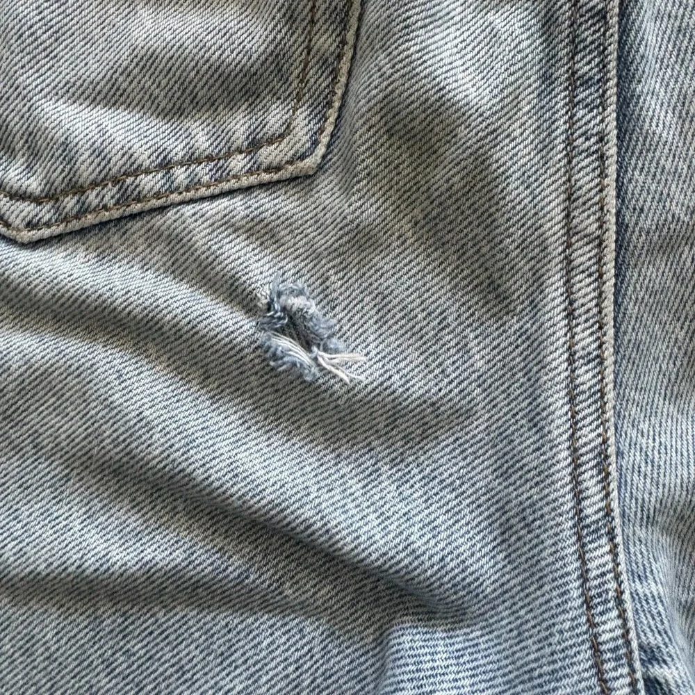 PacSun High Rise Straight‎ Leg Jeans Women's Size 27 Light Wash Denim Blue Flaw - Picture 16 of 16